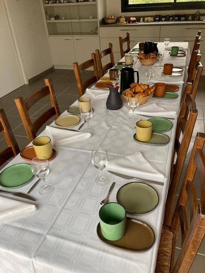 Gîte pour 3 personnes, avec vue et jardin, animaux acceptés à Chantemerle-les-Blés - 4