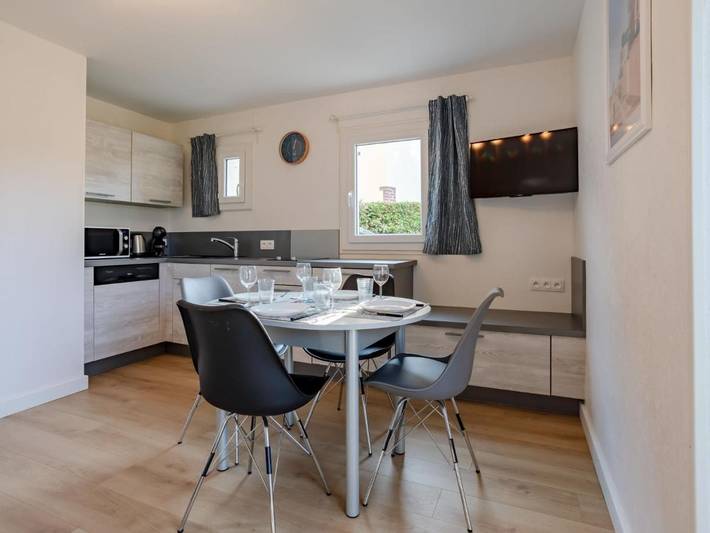Gîte pour 4 personnes, avec terrasse dans Gare De Houlgate