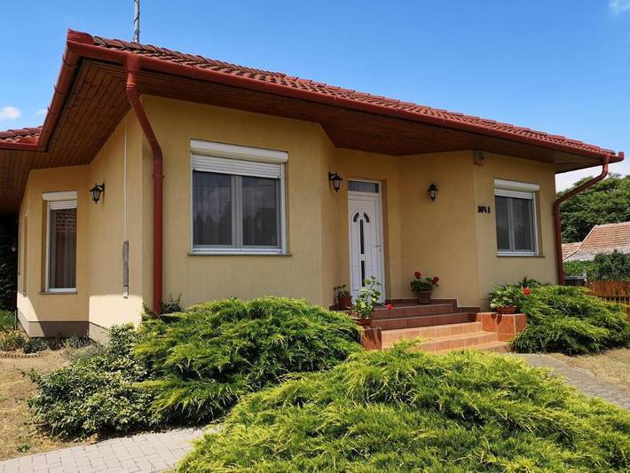 Ferienwohnung für 9 Personen, mit Garten und Whirlpool - 1