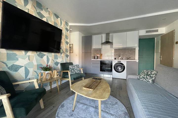 Gîte pour 4 personnes, avec balcon et piscine, animaux acceptés dans Gare Du Bosquet