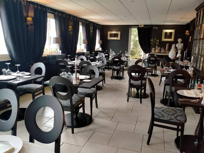 Hôtel pour 2 personnes, avec jardin et jacuzzi ainsi que piscine et terrasse à Magnac-Bourg - 2