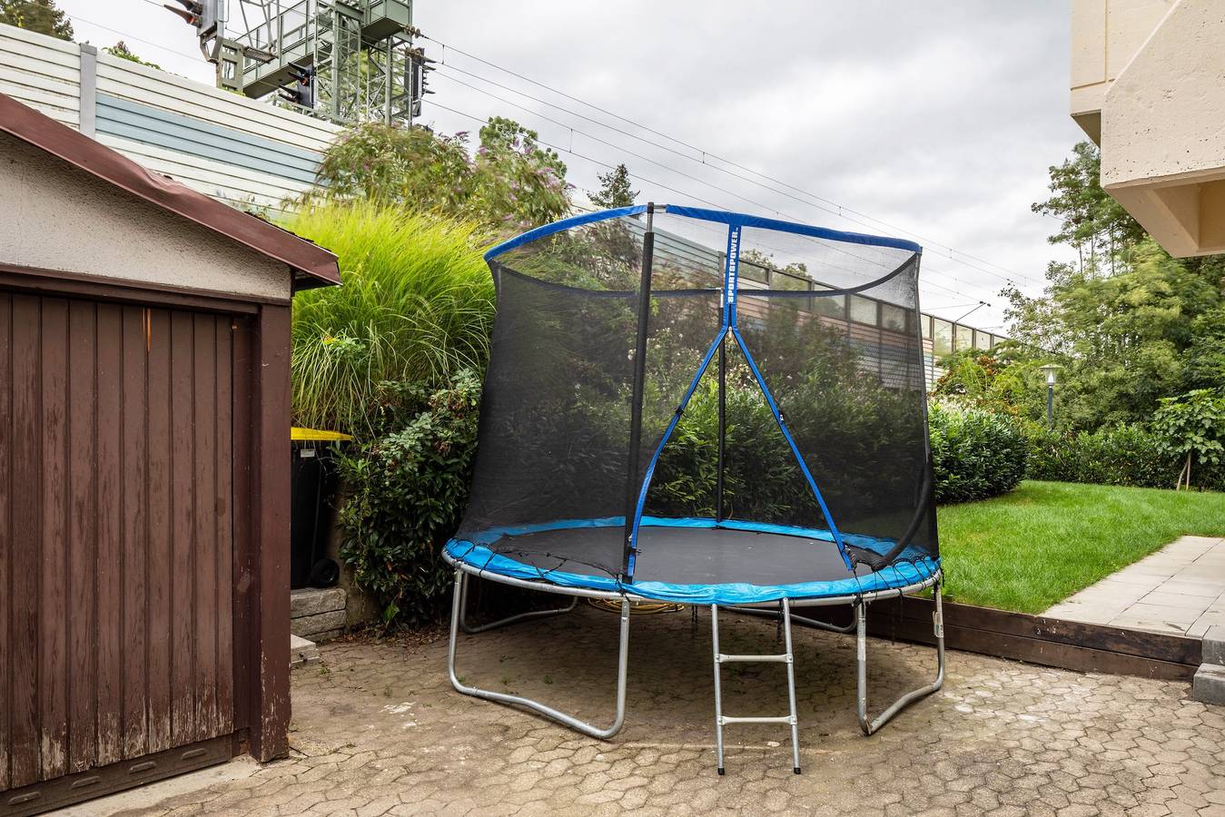 Entire studio, Studio Apartment 'Schlatt' with Wi-Fi in Bad Krozingen, Southern Black Forest