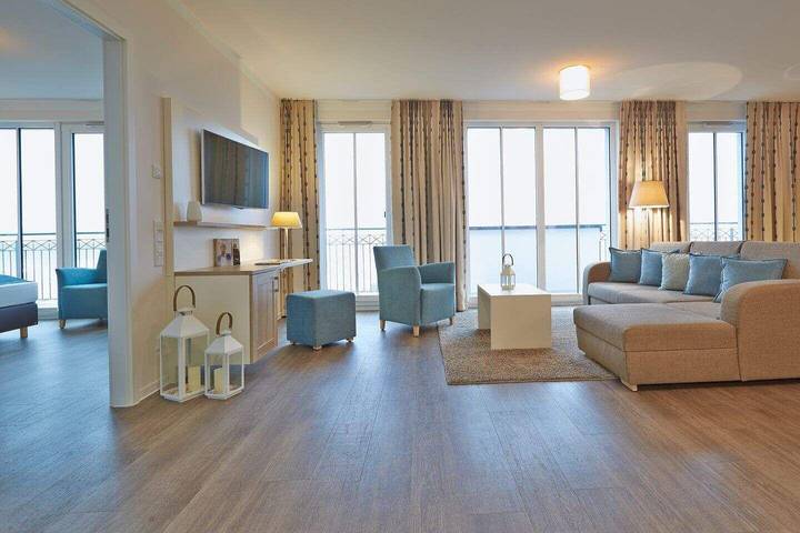 Ferienwohnung für 6 Personen, mit Balkon und Terrasse sowie Pool und Sauna in Börgerende-Rethwisch