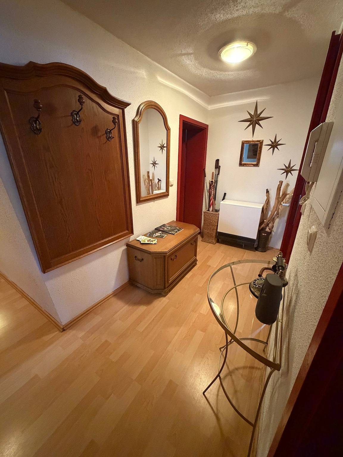 Ganze Wohnung, Zentrale Schwarzwaldstube Schiltach - mit Balkon im Stadtzentrum und kostenloser Öpnv-Nutzung in Schiltach, Kinzigtal