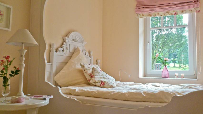 Ferienwohnung für 2 Personen, mit Terrasse und Garten sowie Ausblick in Rieseby - 2