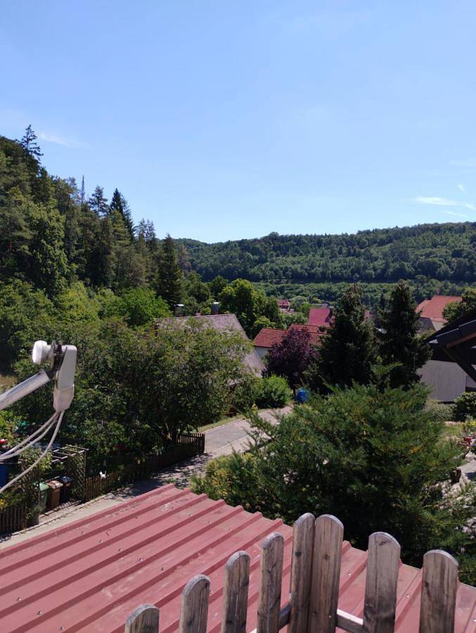 Ferienwohnung für 5 Personen, mit Balkon und Garten sowie Ausblick in Treuchtlingen