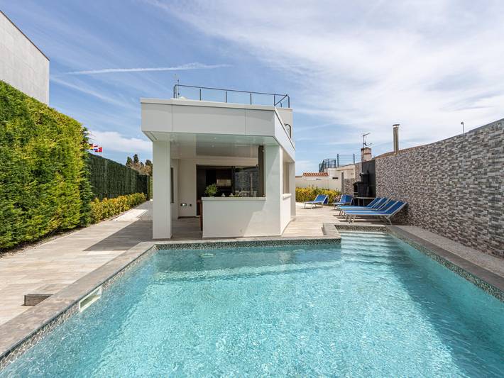 Casa rural para 6 personas, con Terraza y Jardín en Alt Empordà - 2