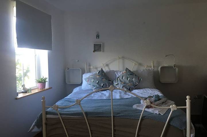 Ganze Wohnung, Apartment-Eigenes Badezimmer-Strassenblick in Strangford Lough