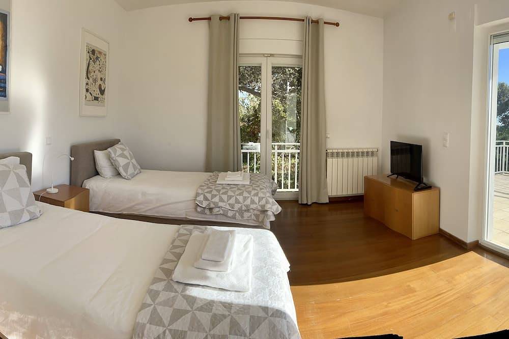 Spectacular villa with private pool. in Cascais e Estoril, Costa de Lisboa