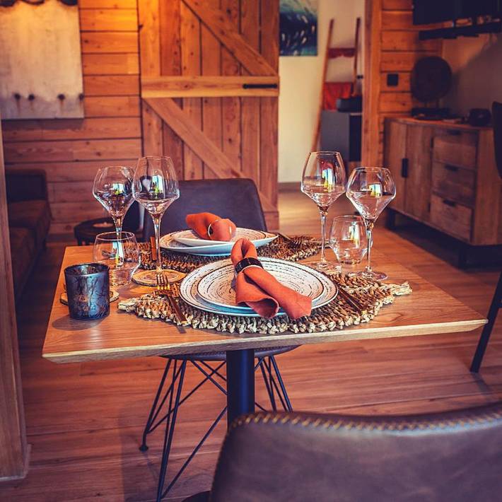 Location de vacances pour 2 personnes, avec sauna ainsi que jardin et jacuzzi dans Mormont - 4