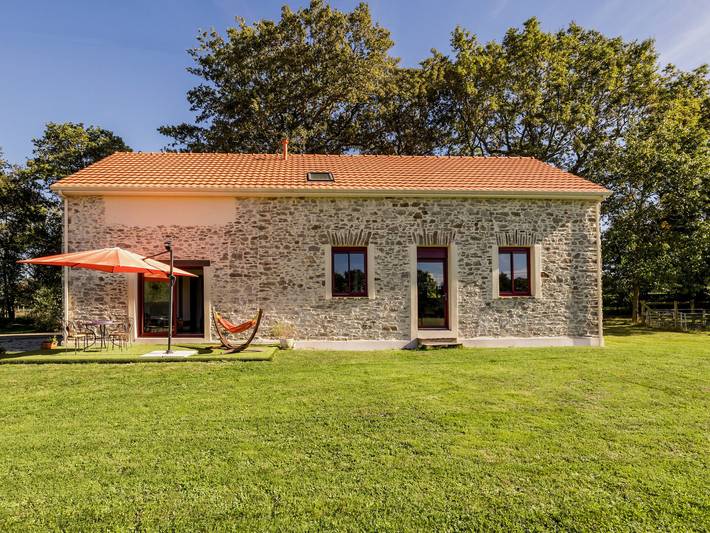 Gîte pour 4 personnes, avec jardin