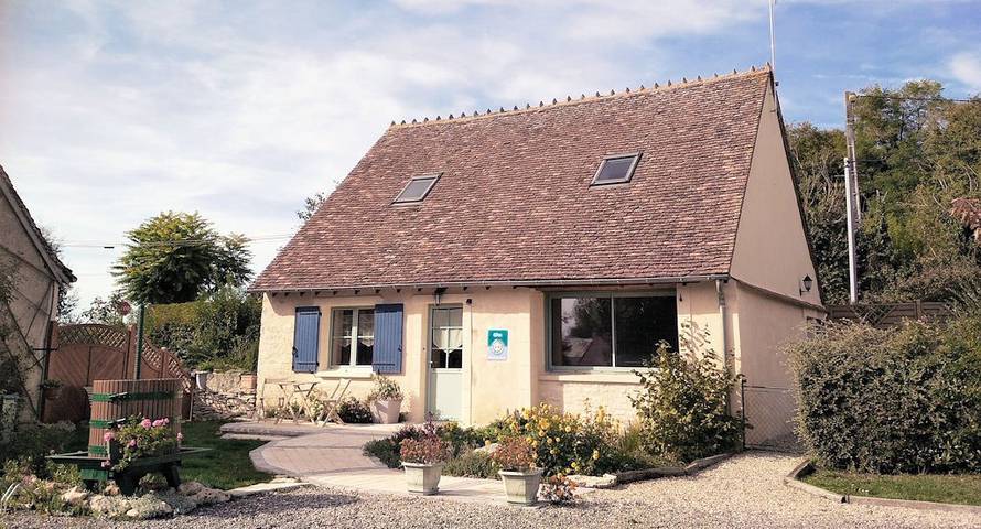 Gîte pour 8 personnes, avec jardin et terrasse dans le Cher - 2