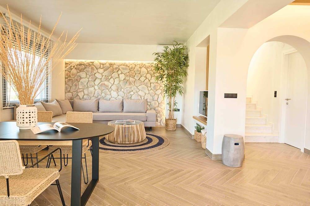 Villa \"Kronos\" located in the magnificent \"White Nest Complex\" in Olympos Nationaal Park