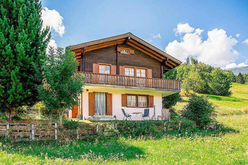 Vakantiehuis voor 6 personen met uitzicht in Unterbäch, Walliser Alpen