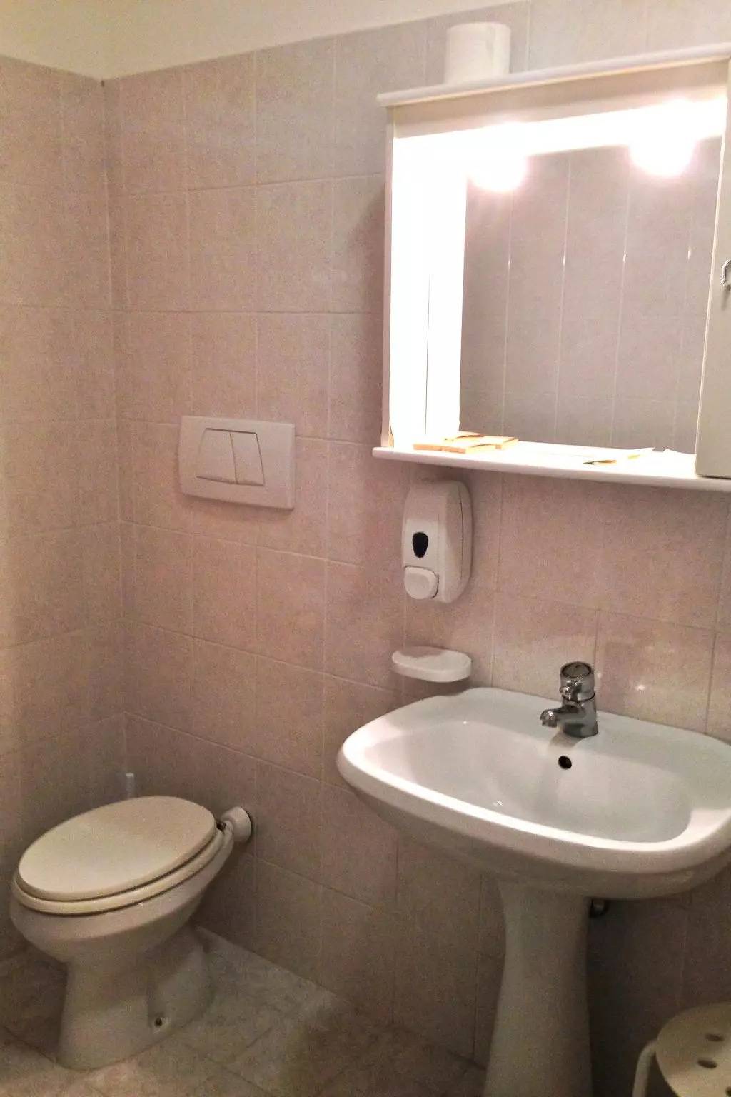 Entire apartment, 4 Pièces 2 Personnes in Assisi, Perugia Province