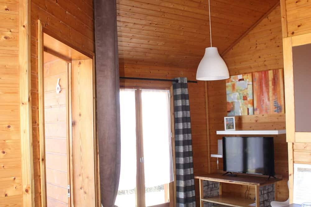 Village de 14 gîtes en chalets grand confort in Aydat, Parc naturel régional des Volcans d'Auvergne