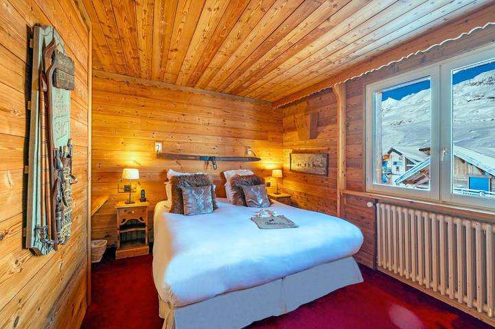 Hôtel pour 3 personnes, avec Piscine et Sauna dans l' Isère - 2