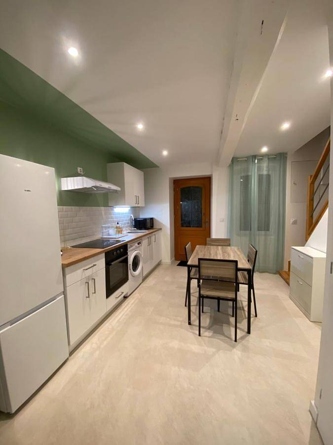 Two-Bedroom House in Nogent-sur-Seine, Aube