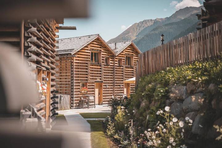 Hotel für 6 Personen, mit Pool und Ausblick sowie Terrasse und Sauna, mit Haustier in See - 3