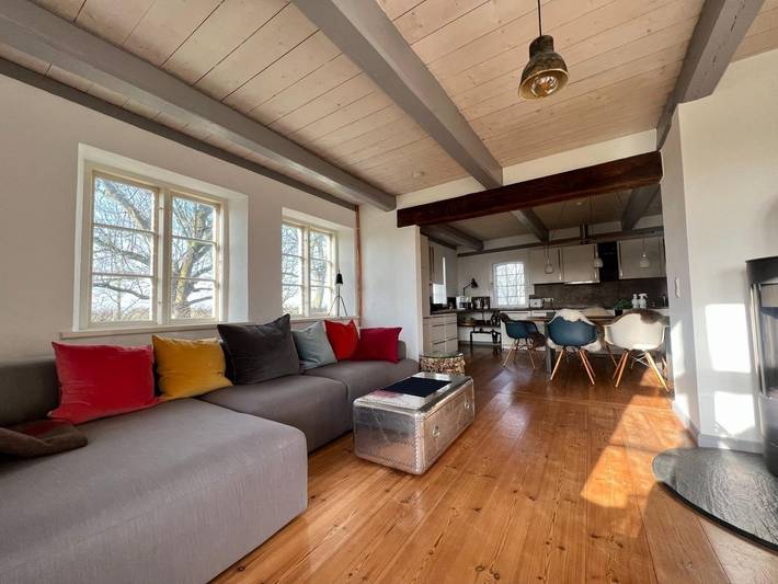 Ferienhaus für 8 Personen, mit Terrasse und Sauna sowie Garten in Poppenbüll