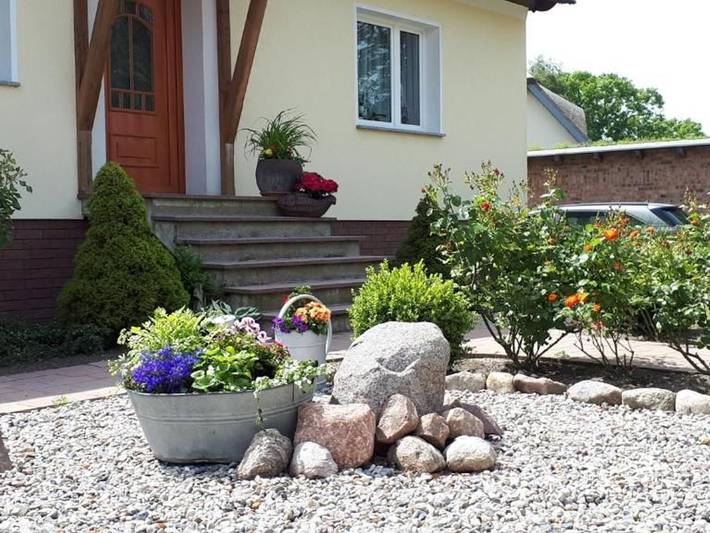 Ferienwohnung für 4 Personen, mit Terrasse und Garten sowie Seeblick in Groß Zicker