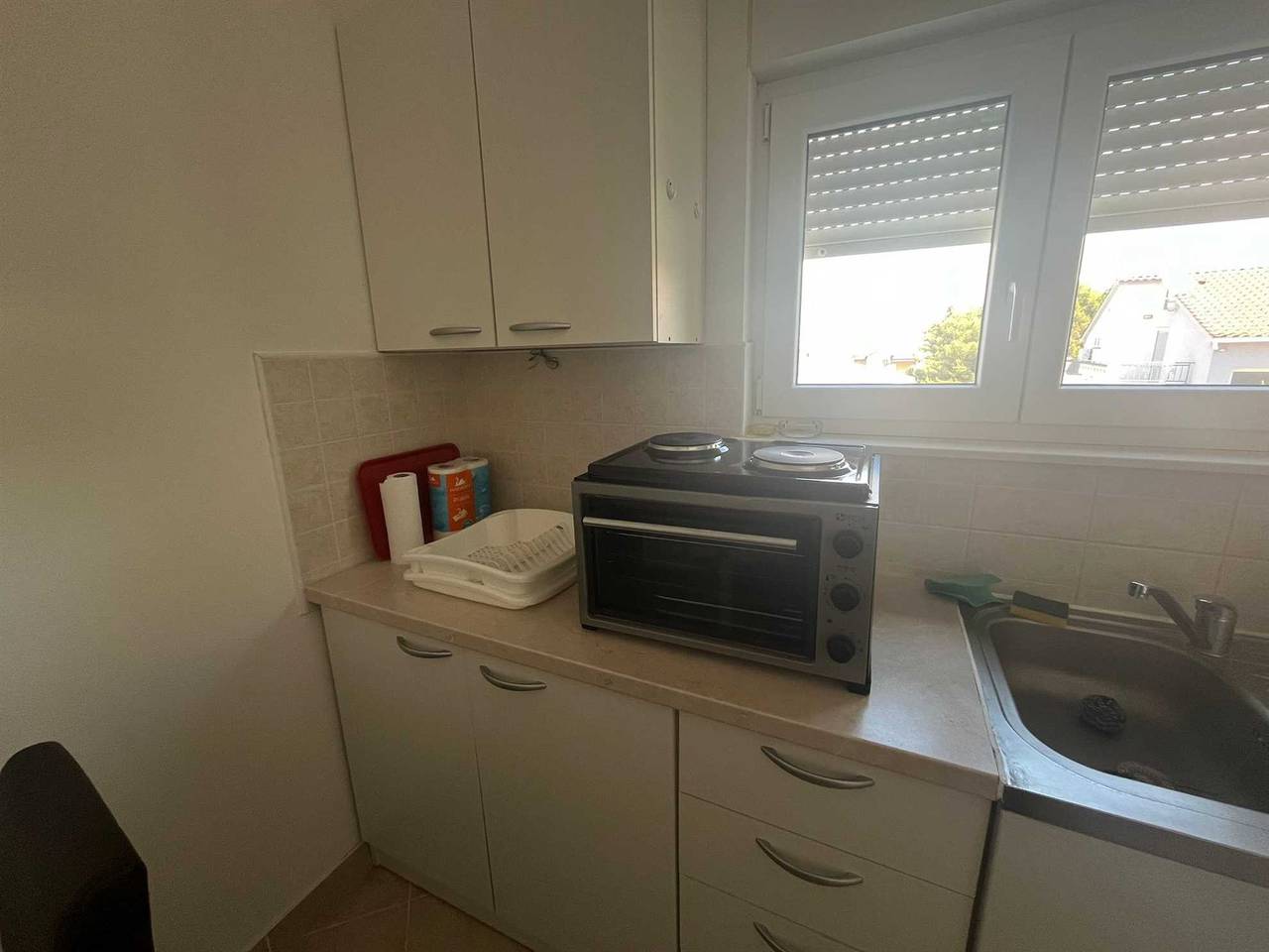 Ganze Wohnung, Sunny Apartment Jadranka with Balcony, 5-min Walk to Beach, Free Parking, Vodice in Vodice, Šibenik-Knin