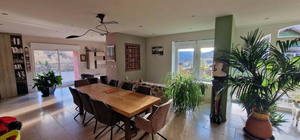 Location de vacances pour 9 personnes, avec vue et sauna ainsi que piscine et jardin, animaux acceptés à Rupt-sur-Moselle - 4