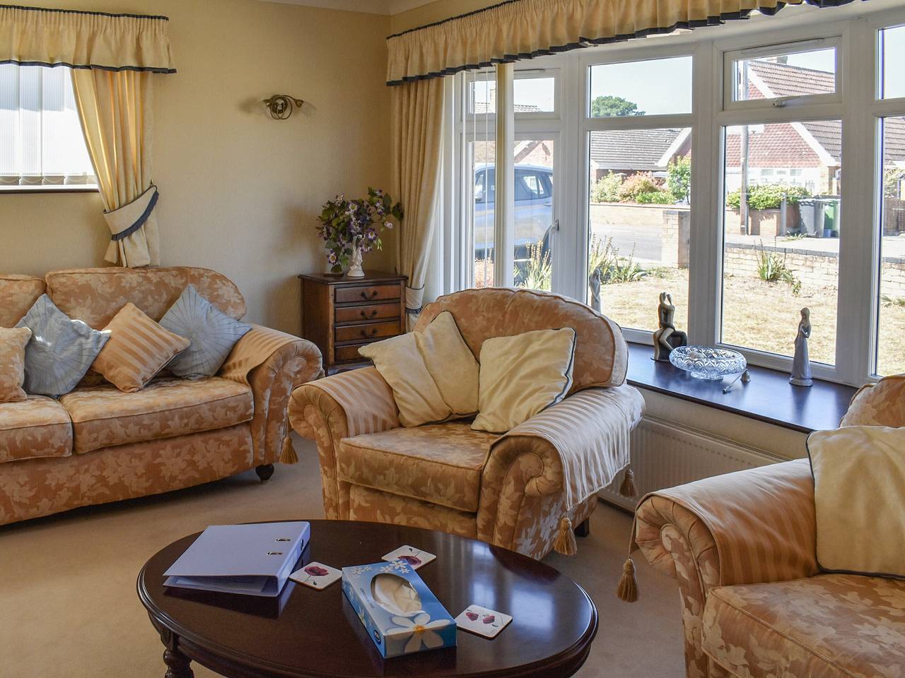 Squires Bungalow in Lowestoft, Sunrise Coast