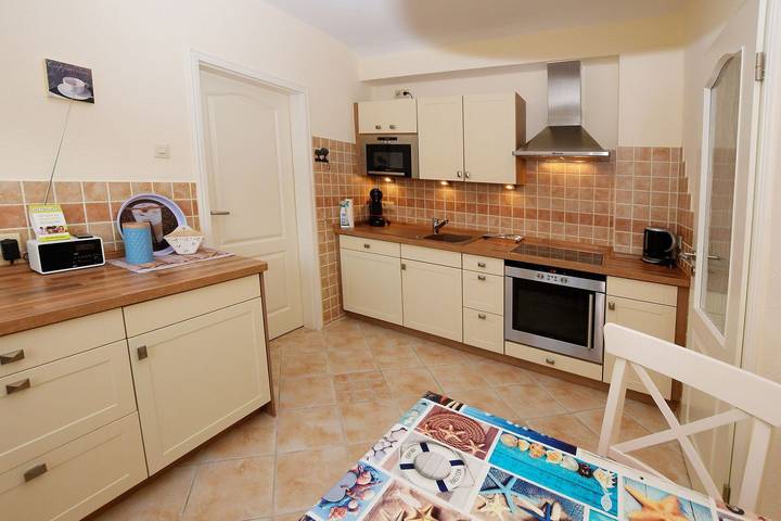 Ganze Wohnung, Ferienwohnung Möwe  im Haus Alina in Hafen Büsum, Büsum