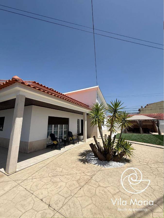Gîte pour 6 personnes, avec Terrasse ainsi que Jardin et Piscine à Pataias