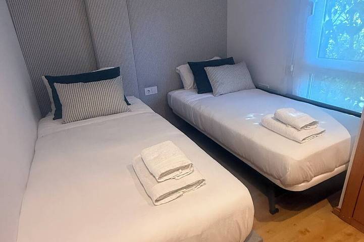 Apartamento entero, Luxury Penthouse with Terrace, Pool & Views in San Cugat del Vallés, Interior de Barcelona