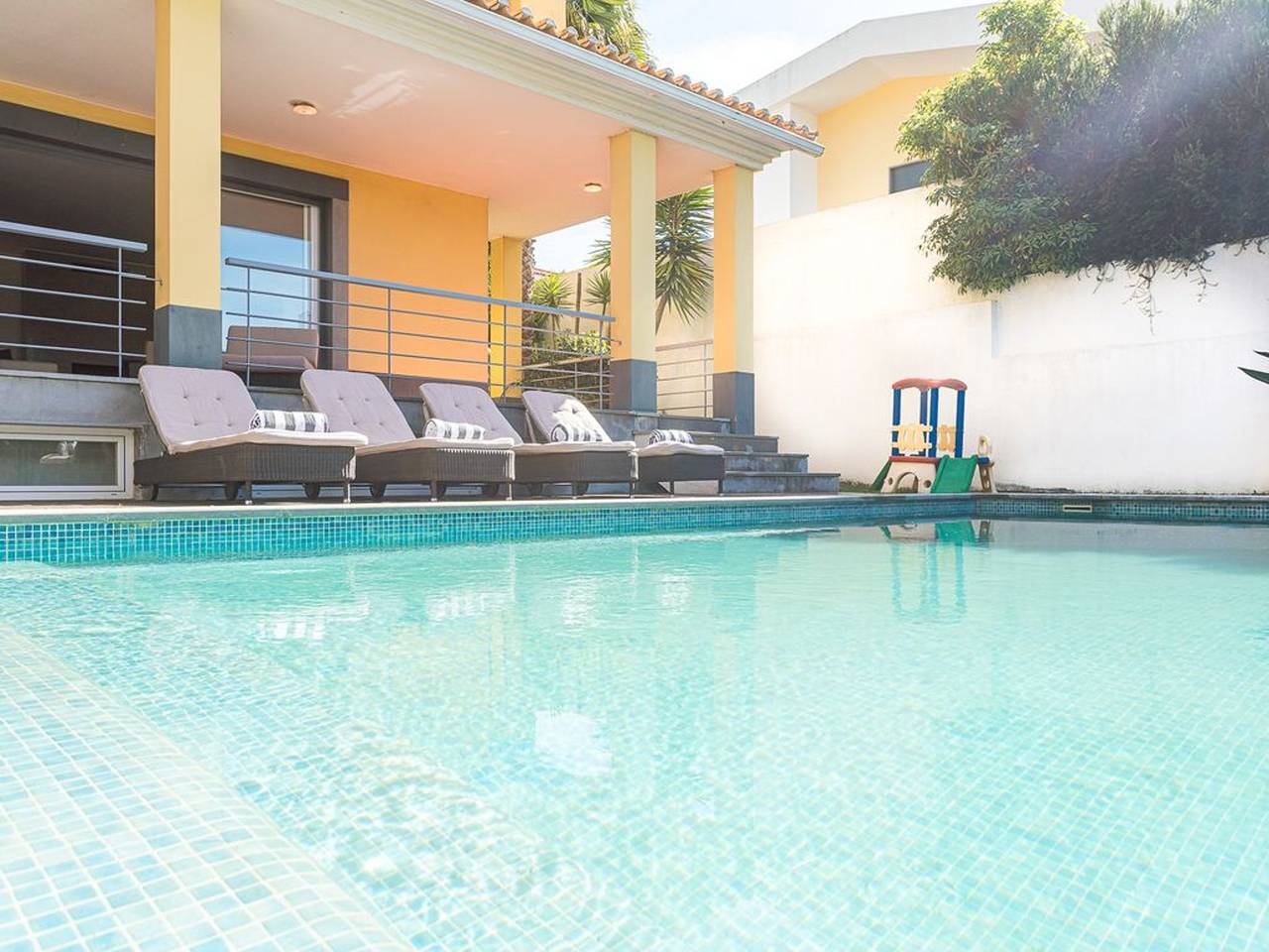 Luxury Lisbon Coast Villa | 4 Bedrooms | Villa Belga Queen | Private Swimming Pool & Games Room | Cascais in Aldeia de Juzo, Cascais e Estoril