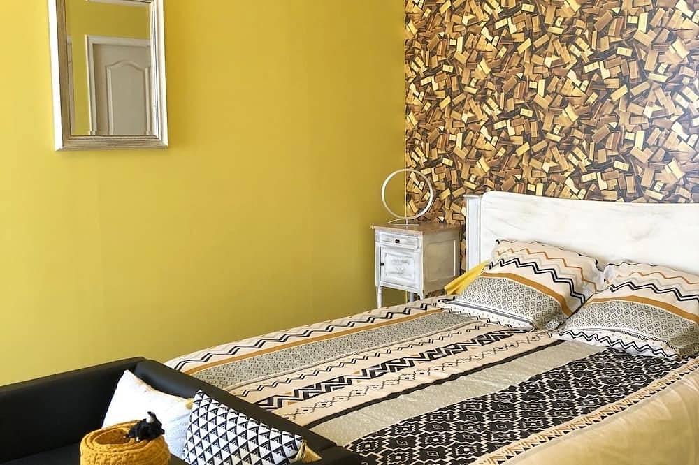 The Élise room offers calm, comfort and nature in Castelsarrasin, Tarn y Garona