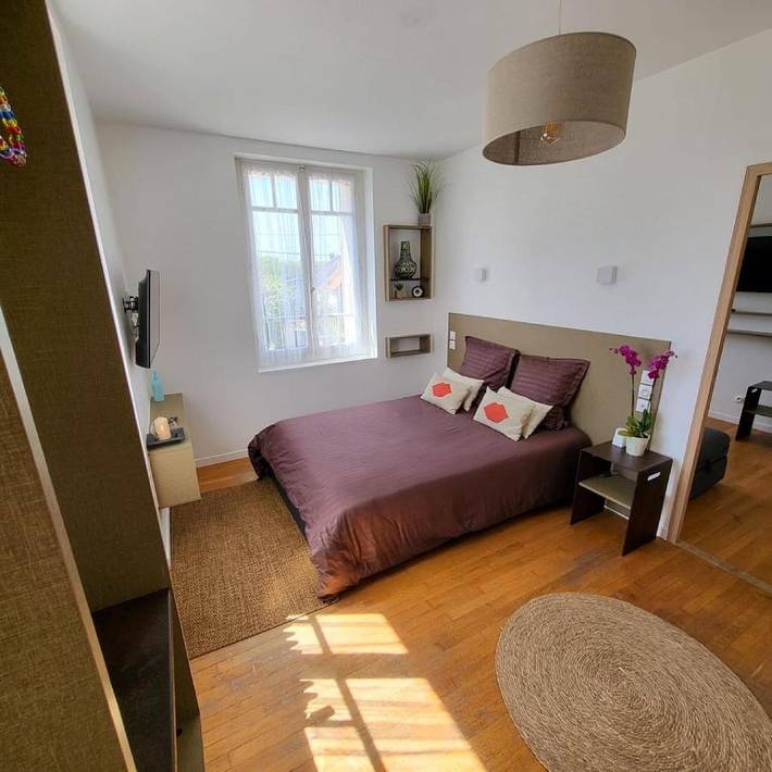 Gîte pour 4 personnes, avec Jacuzzi et Terrasse ainsi que Jardin et Vue à Angé
