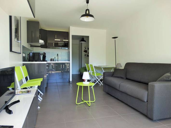 Gîte pour 2 personnes, avec terrasse dans La Grande plage (Saint-Gilles-Croix-de-Vie) - 2