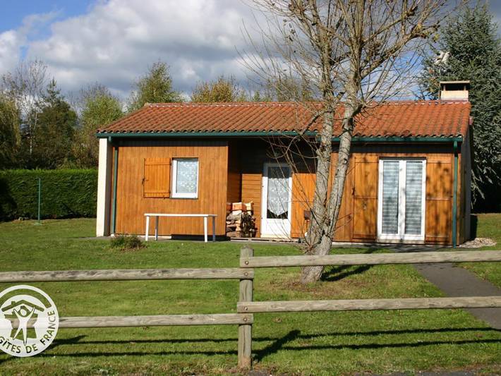Gîte pour 4 personnes, avec Terrasse et Jardin à Usson-en-Forez