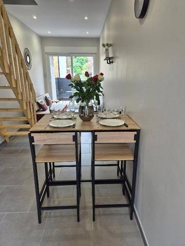 Gîte pour 3 personnes, avec terrasse à Haybes