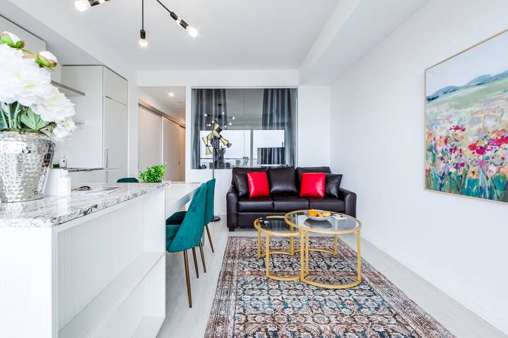 Appartement de vacances entier, Suite pour 4 personnes près de l'hôpital général du centre-ville de Toronto, stationnement disponible, balcon in Toronto, Lac Ontario (Canada)