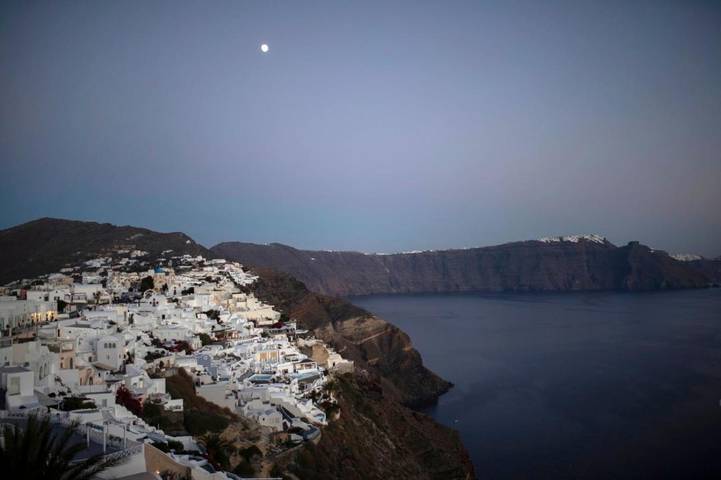 Chambre d’hôte pour 3 personnes, avec vue et terrasse à Oia - 4