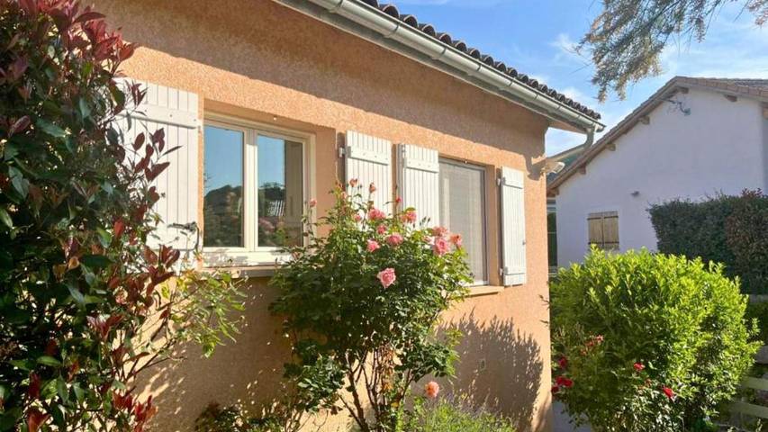 Gîte pour 8 personnes, avec piscine et jardin à Tallard - 2