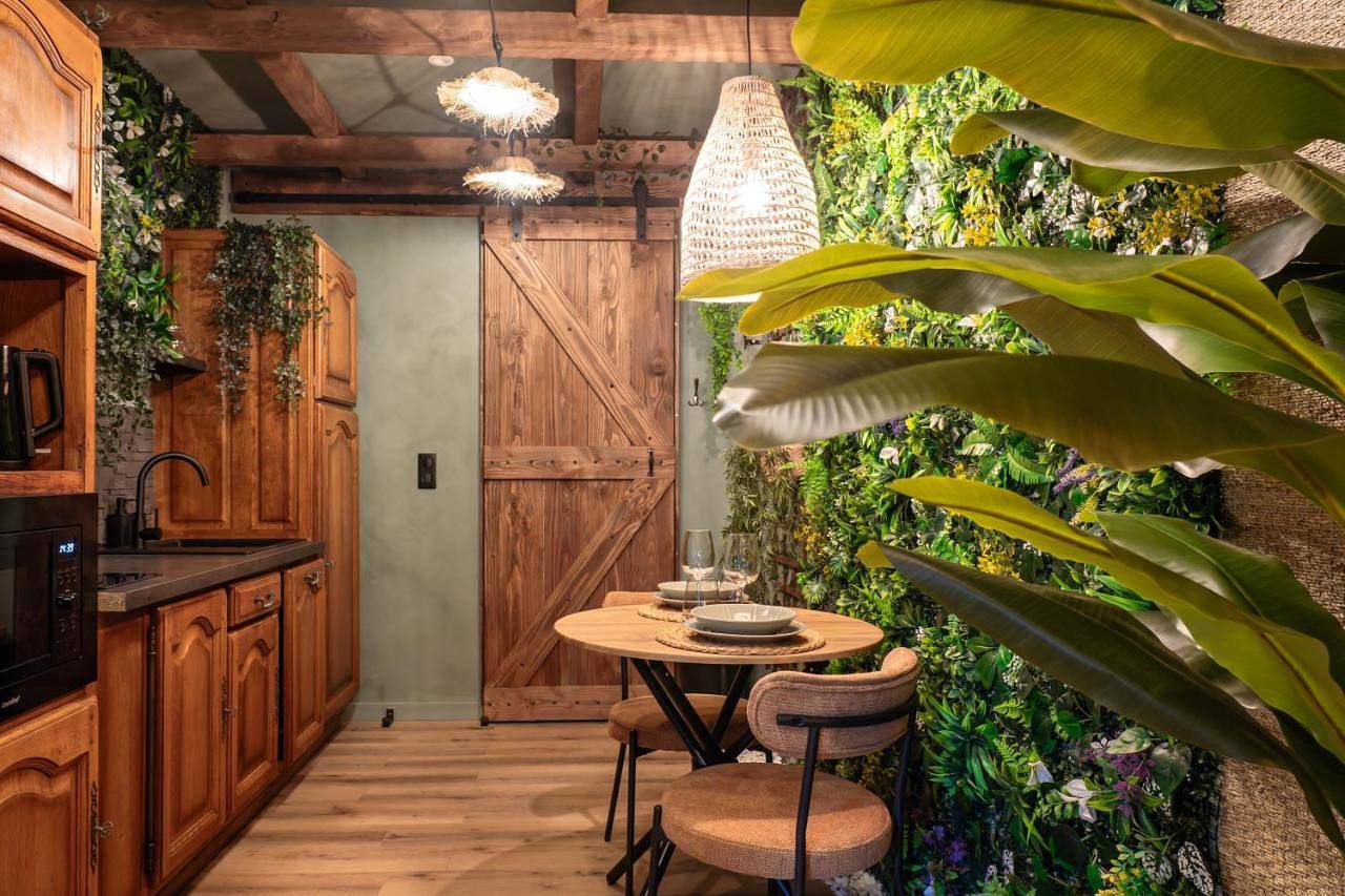 Appartement entier, Vert ailleurs - Jungle room in Chavanay, Parc Naturel Régional du Pilat