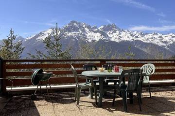 Gîte pour 5 personnes, avec terrasse à Oz