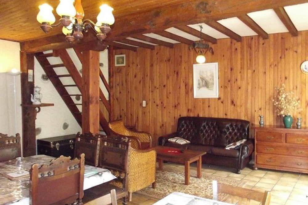 Gite 2 - Le Cairn : chambres d'hôtes in Château-Verdun (Ariège), Pyrénées