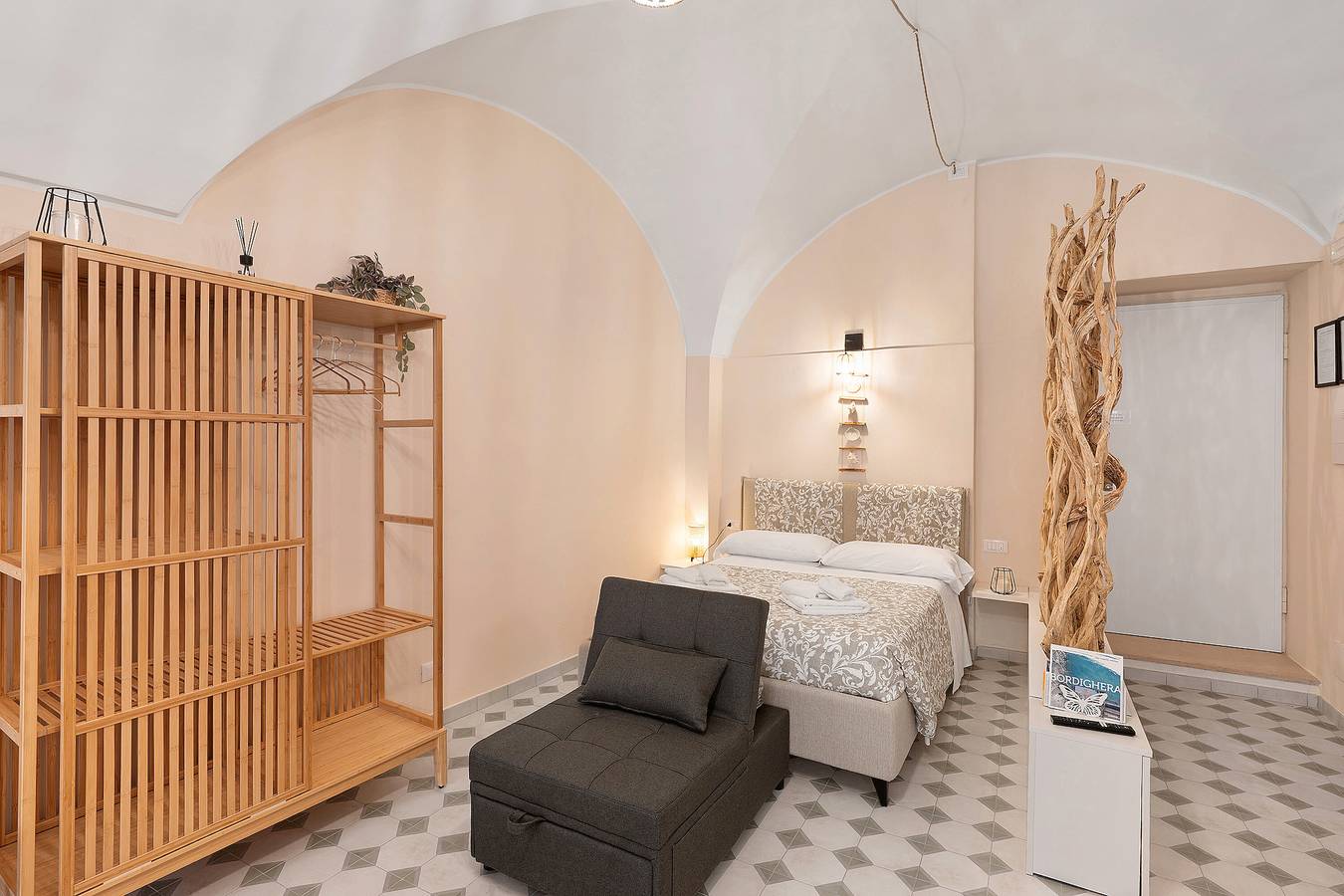 Appartement entier, Appartement 'La Tana Dei Marinai' avec Wi-Fi et Climatisation in Bordighera, Riviera di Ponente