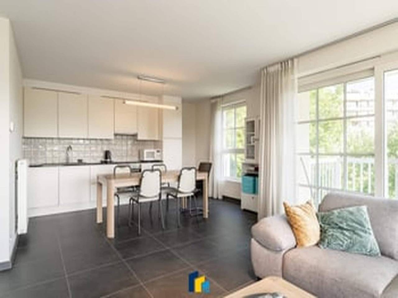 Apartamento inteiro, Apartamento de 2 habitaciones cerca de la playa. in Blankenberge, Costa Belga