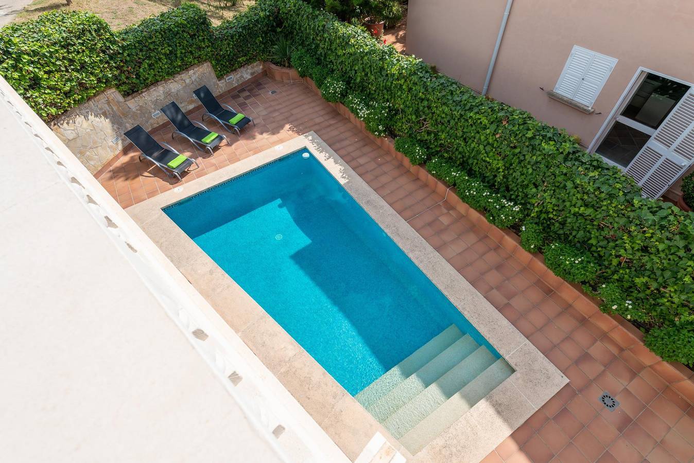 Villa Teulera -Amazing house in Palma, with private pool and 3.6 km away from the beach. Free Wifi in Son Dureta, Palma