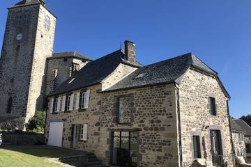Gîte pour 5 personnes, avec terrasse et jardin, animaux acceptés à Oradour