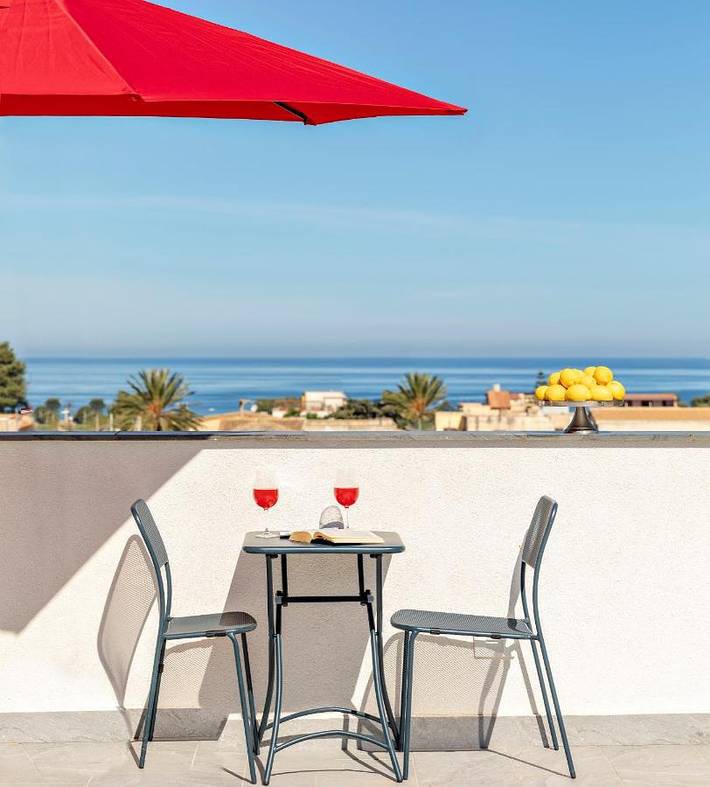 Casa vacanza per 6 persone, con panorama e giardino, adatto a famiglie con bambini - 1