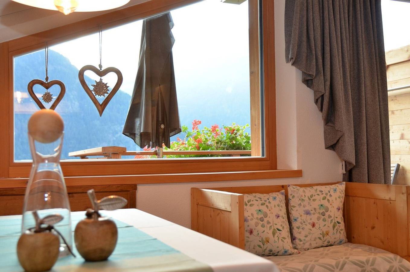Ganze Wohnung, Apartment 'Alpenblau' mit Bergblick, Balkon und Wlan in Sand in Taufers, Kronplatz