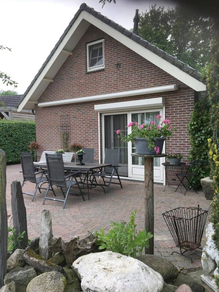 Location de vacances pour 4 personnes, avec Terrasse ainsi que Jardin et Vue dans Nijverdal